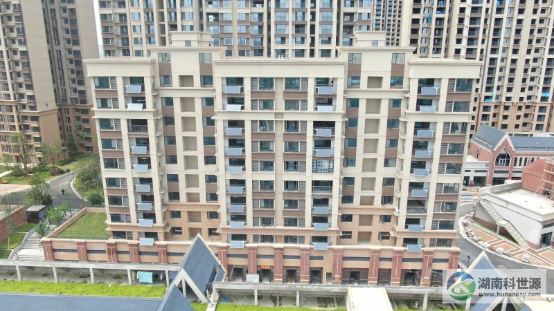 陽臺壁掛太陽能熱水系統